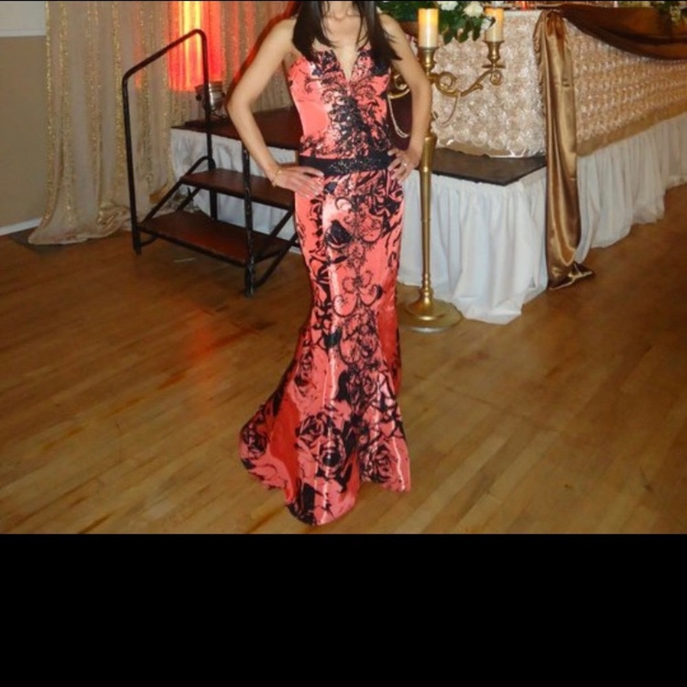 Beautiful Jovani formal gown